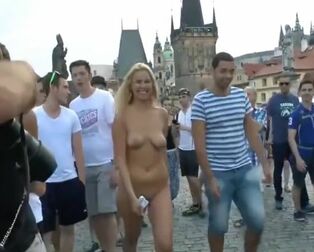 naked girl on public beach